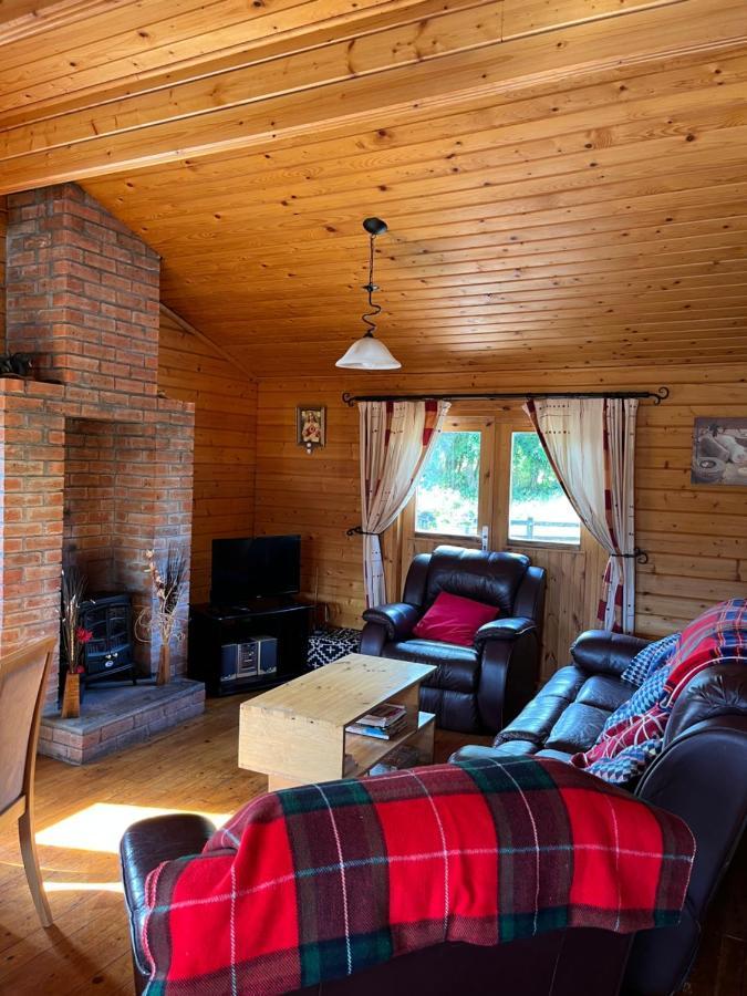 Red Squirrel Lodge Γκάλγουεϊ Εξωτερικό φωτογραφία