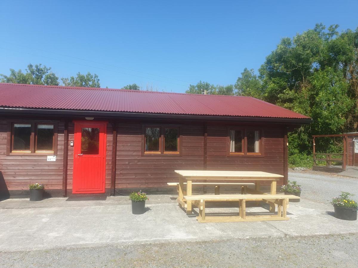 Red Squirrel Lodge Γκάλγουεϊ Εξωτερικό φωτογραφία